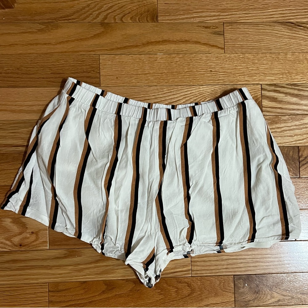 Forever 21 M shorts